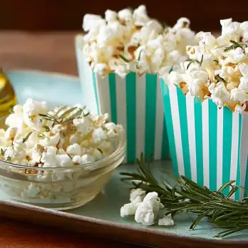 Rozemarijn Popcorn Feesthapje