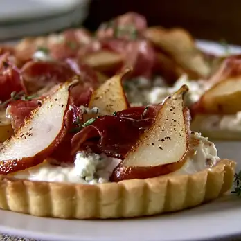 Peer-Gorgonzola Taart met Prosciutto