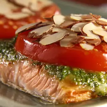 Zalm En Croûte met Pesto en Amandelen