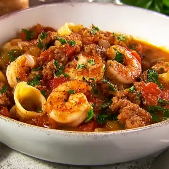 Pittige Cioppino met Garnalen en Kalkoenworst