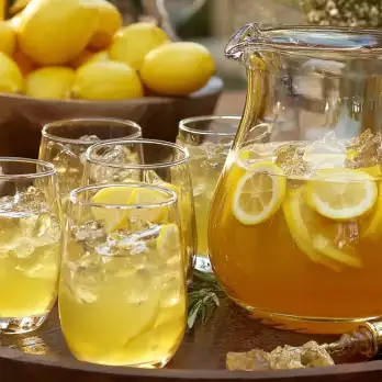 Verfrissende Arnold Palmer Cocktail