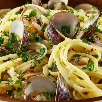 Pittige Linguine met Mosselen en Vongole