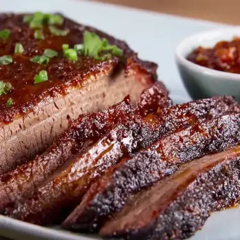 Gekruide Runderborst met Texaanse BBQ-saus