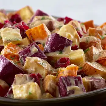 Zoete Aardappelsalade met Yoghurt-Esdoornsiroop Dressing