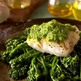 Gepocheerde Heilbot met Broccoli Rabe Pesto