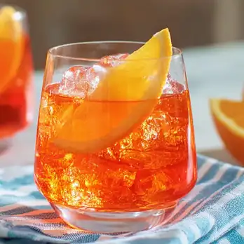 Fruitige Aperol Punch met Sinaasappel