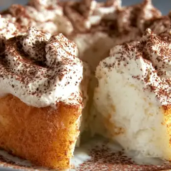 Angel Food Cake met Espresso Mascarpone Room