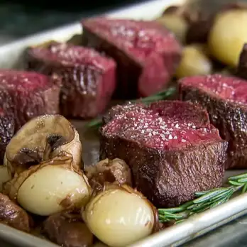 Filet Mignon met Rozemarijn en Champignonjus
