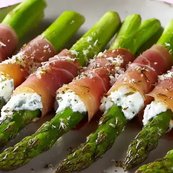 Groene Aspergerolletjes met Ham en Mascarpone