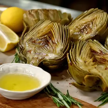 Gegrilde Artisjokken met Bagna Cauda Saus