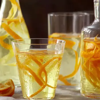 Zelfgemaakte Orangecello - Sinaasappellikeur