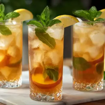 Verfrissende Perzik Vodka Cocktail