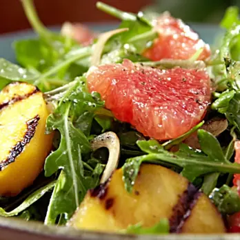 Gegrilde Perziksalade met Grapefruitdressing