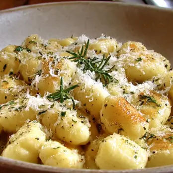 Zelfgemaakte Aardappelgnocchi met Rozemarijn