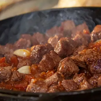 Kruidige Carne Adovada Stoofschotel