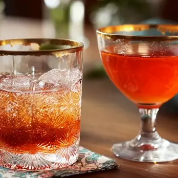 Paper Plane Cocktail met Grapefruit