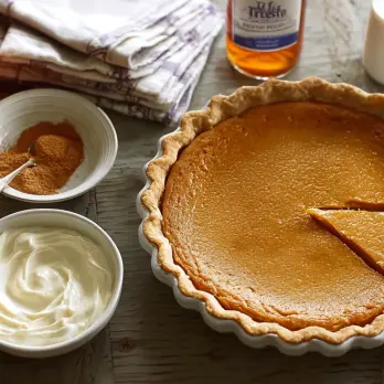 Zoete Aardappelvlaai met Maple en Bourbon