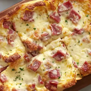 Kaasachtige Salami Taart