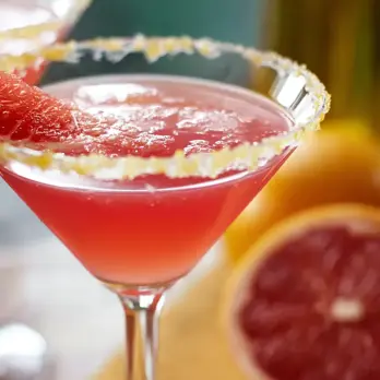 Verfrissende Grapefruit Martini