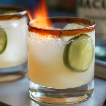 Donkere Rumcocktail met Pittige Twist