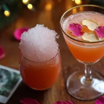Lady Greyhound Cocktail met Grapefruit en Rozenvodka