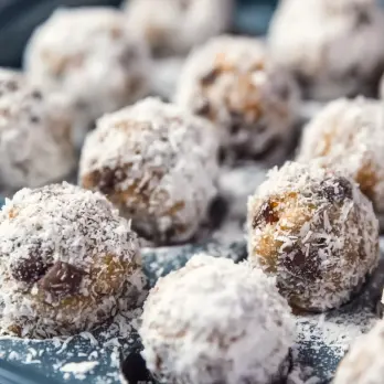 Brownie Bites met Kokos en Walnoten