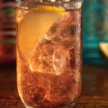 Long Island Iced Tea Cocktail met Captain Morgan