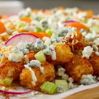 Buffalo Kip Tot-Chos met Kaas en Augurken