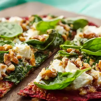 Bietenpizza met Geitenkaas en Walnoten