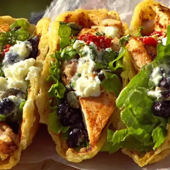 Caesar Kippenwraps met Pompoenpitten en Feta